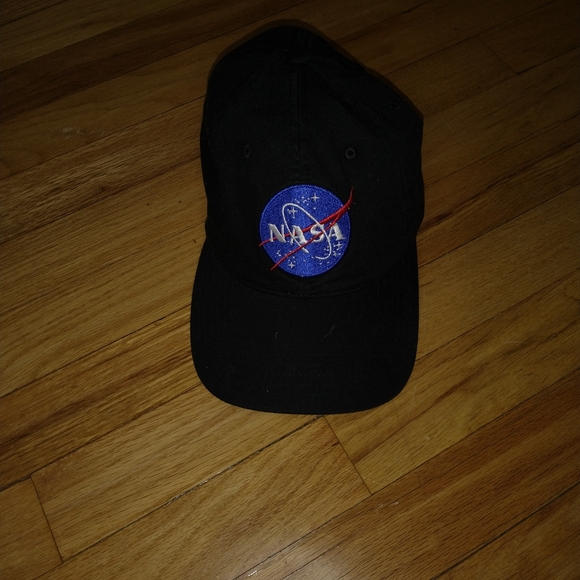 Women's black NASA dad cap - Picture 4 of 5